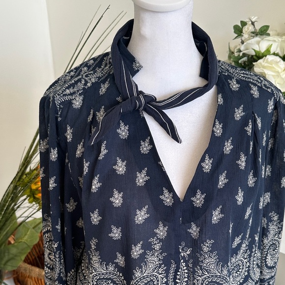Sea New York Navy and White Paisley Blouse - Picture 3 of 11